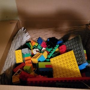 Bulk 4 pound Legos building blocks large